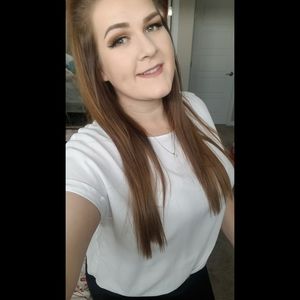 Meet your Posher, Jenn